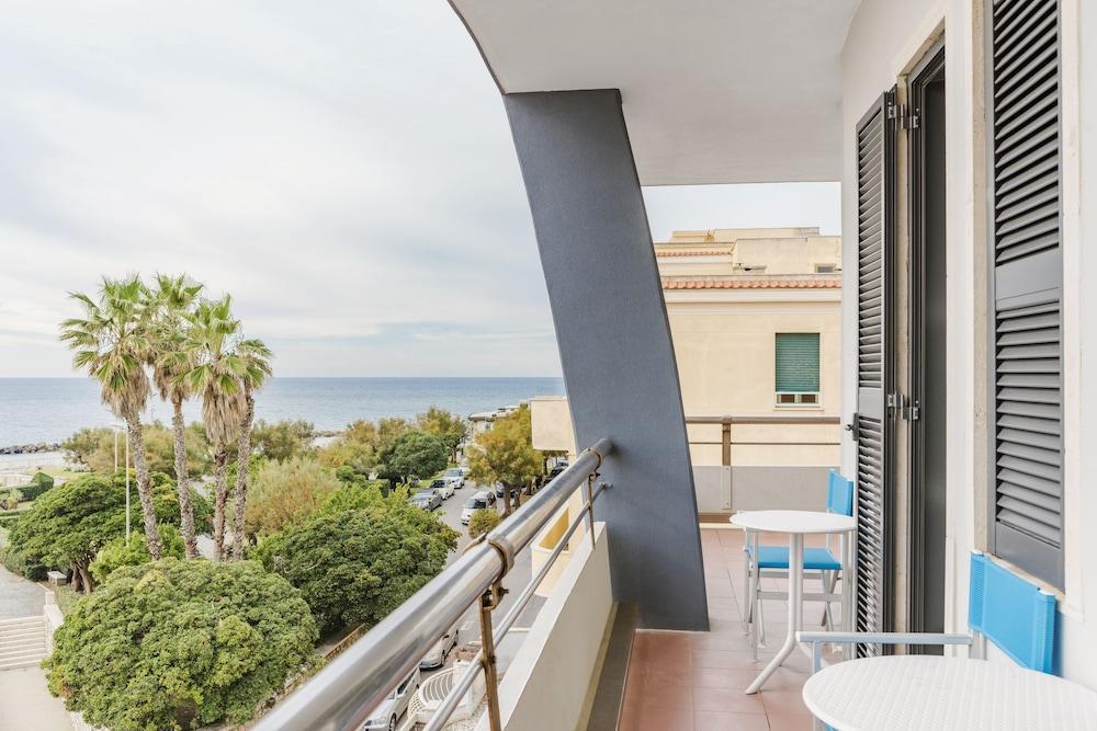 Hotel Riviera Anzio Exteriér fotografie